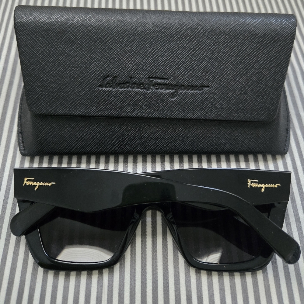 Salvatore Ferragamo Cat-eye Square Black Sunglasses